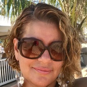 Meet your Posher, Jacqueline